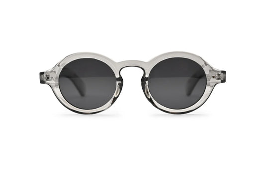 Valtra Aura sunglasses con protección UV, diseño contemporáneo y acabado premium, ideales para un estilo distinguido y cómodo todo el día.