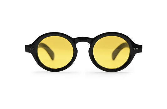 Valtra Aura sunglasses con protección UV, diseño contemporáneo y acabado premium, ideales para un estilo distinguido y cómodo todo el día.